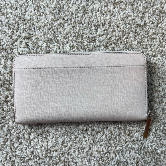 Kate Spade New York | Cement & Tusk Cameron Street Lacey Leather Wallet - Picture 4 of 13
